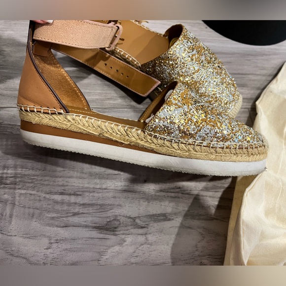 Chloè✨ - Picture 2 of 3